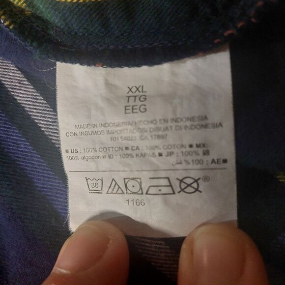 Old Navy Classic Flannel Women’s Sz XXL Navy Blue Plaid Button Up Shirt - Picture 8 of 8